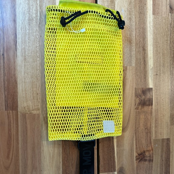FREE PEOPLE MOVEMENT Mesh Sling Bag| NWOT| Color : yellow - Picture 5 of 9